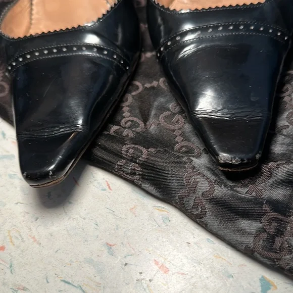 SOLD Vintage Gucci Black Patent kitten heel dress shoes size 8.5 - Picture 16 of 17